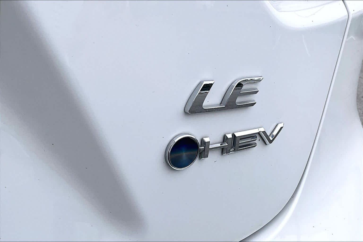 Used 2025 Ice Cap Toyota Hybrid LE image 10