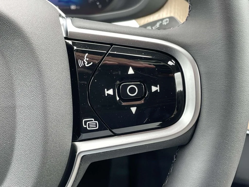 New 2026 Crystal White Metallic Volvo Plus image 11