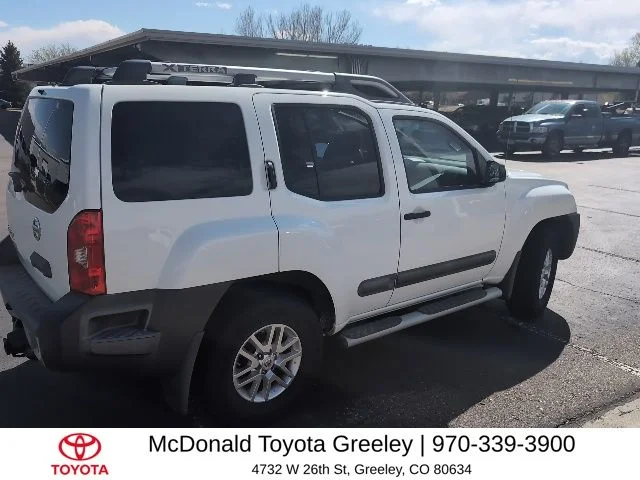 Used 2015 White Nissan S image 3