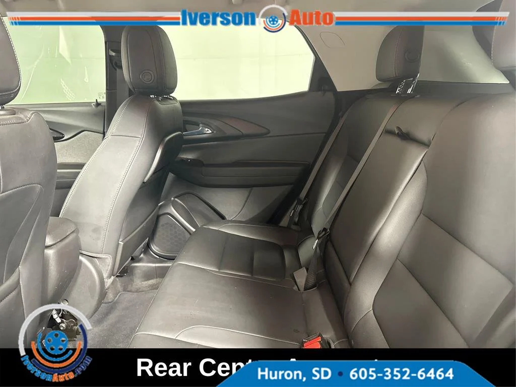 Used 2022 Mosaic Black Metallic Chevrolet LT image 25