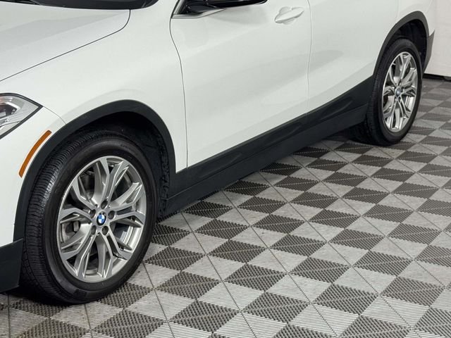 Used 2020 White BMW xDrive28i image 13