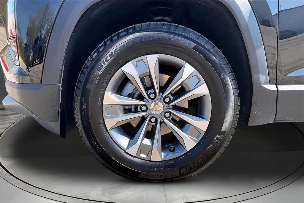 2025 Chevrolet Equinox LT - Photo 35