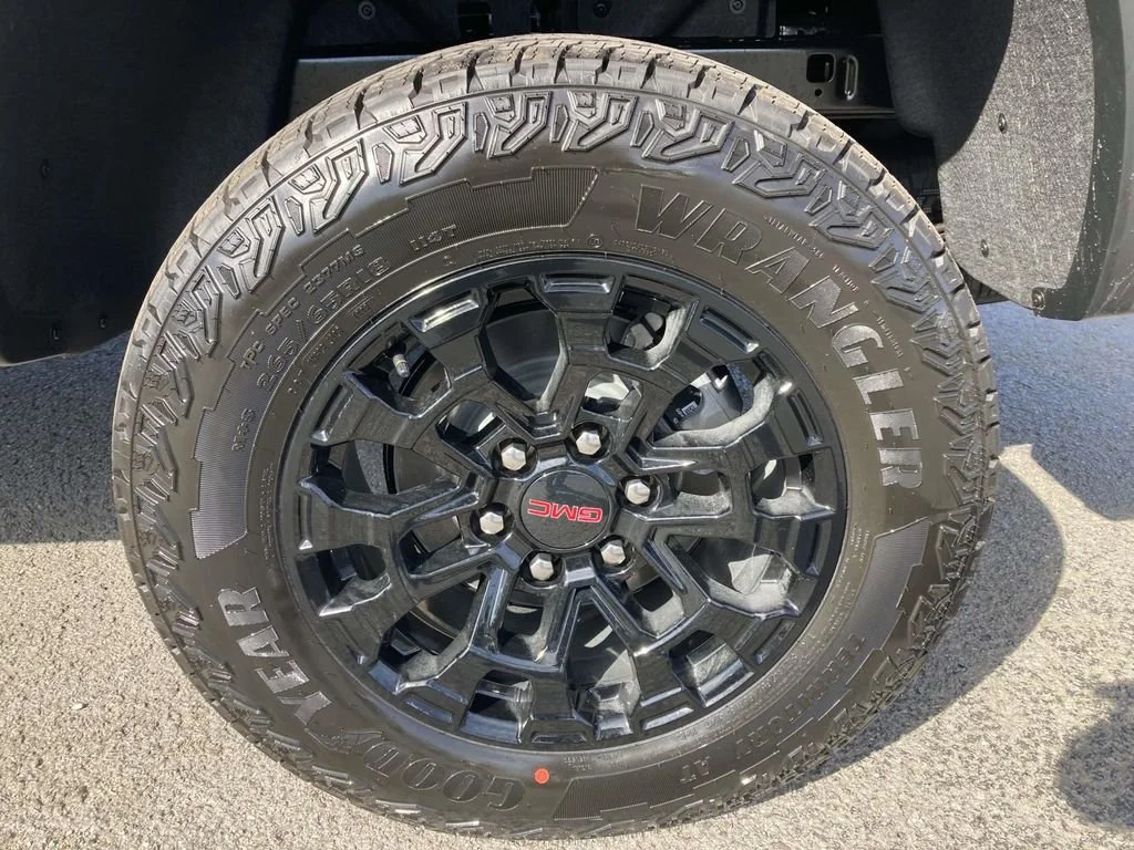 New 2026 Sterling Metallic GMC Elevation image 10