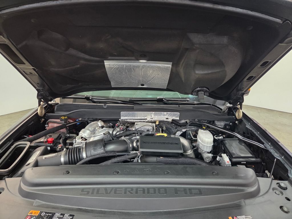 Used 2018 Gray Chevrolet High Country image 6