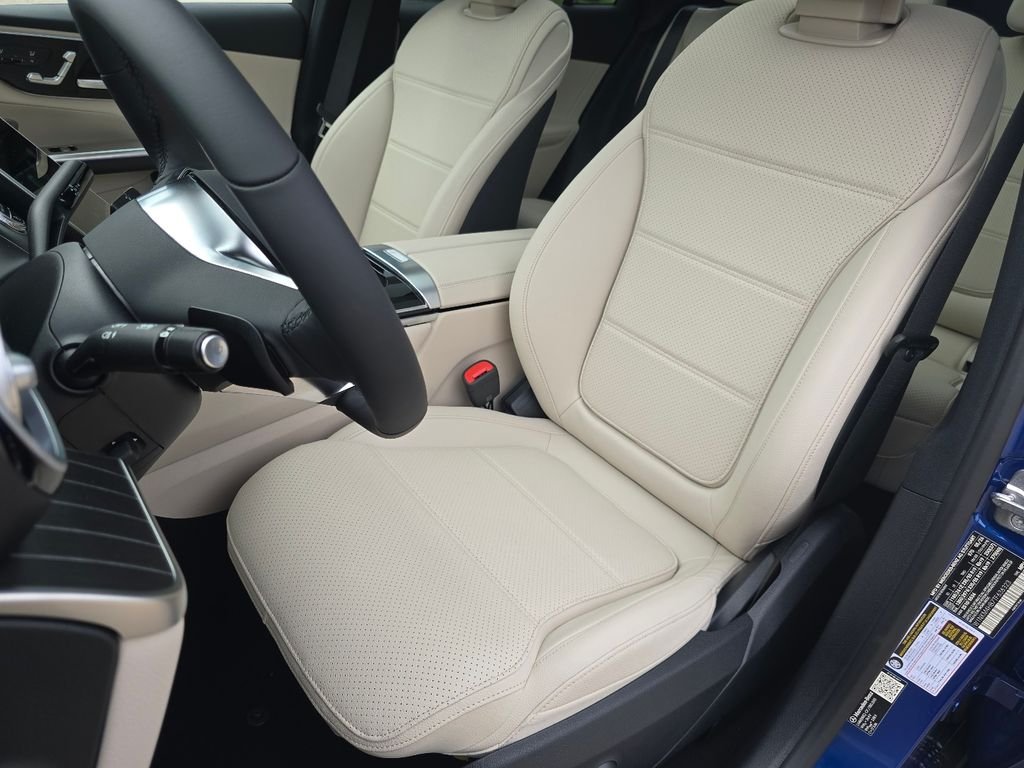 New 2026 Starling Blue Metallic Mercedes-Benz GLC 300 image 25