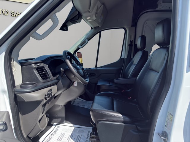 Used 2025 White Ford  image 9