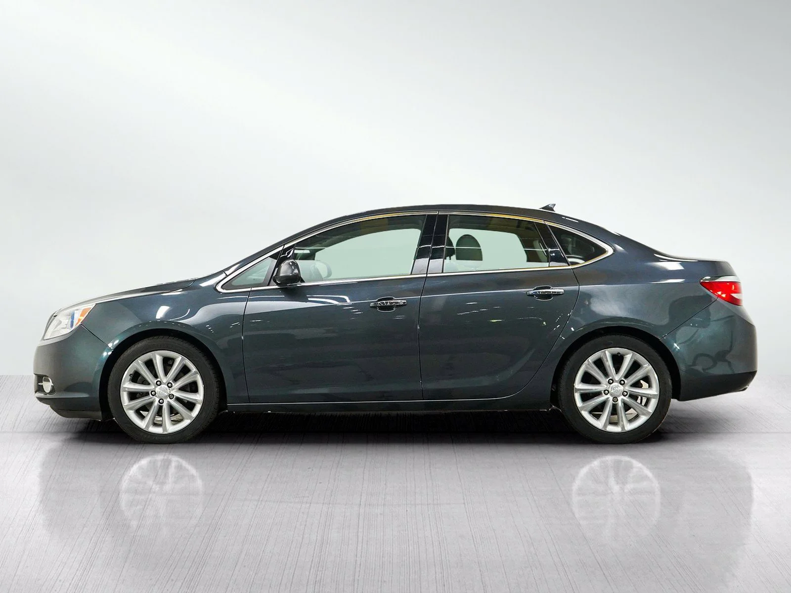 Used 2013 Buick Verano 1SG with VIN 1G4PR5SK9D4143975 for sale in Burnsville, Minnesota