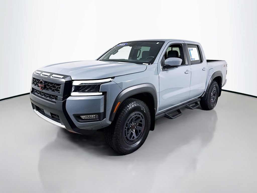 Used 2025 Boulder Gray Pearl Nissan PRO-4X image 9