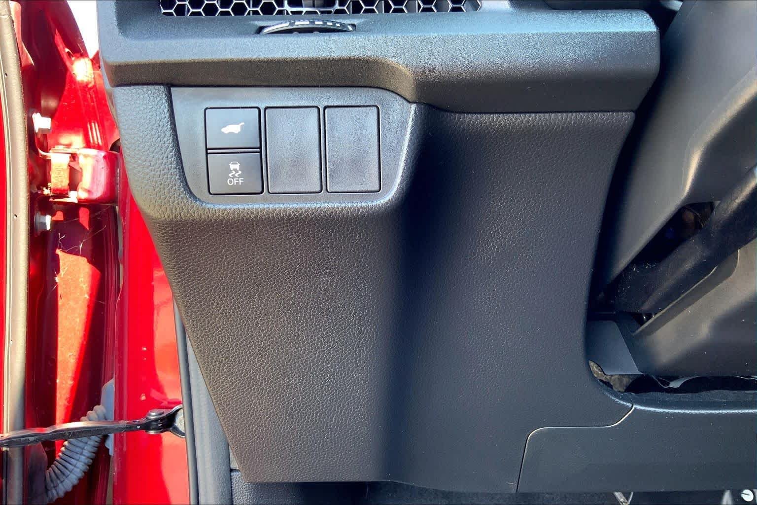 Used 2025 Radiant Red Metallic Honda Sport-L image 33
