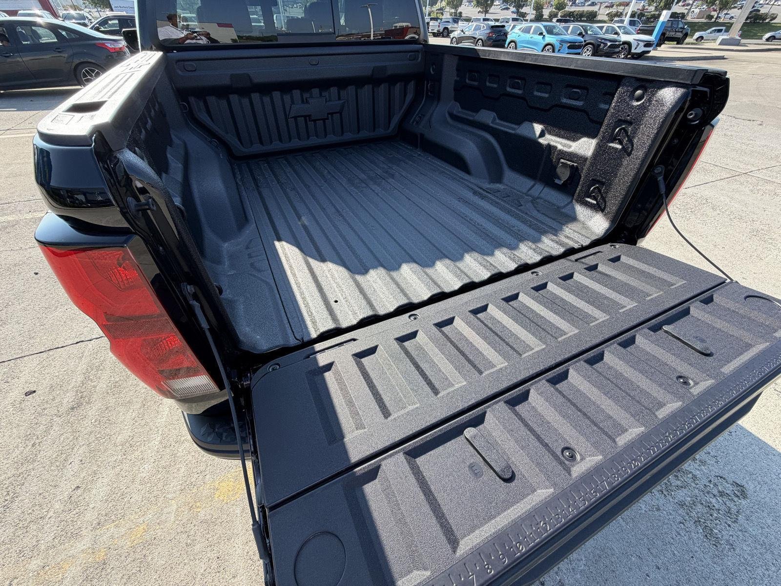 2026 Chevrolet Colorado ZR2 - Photo 25