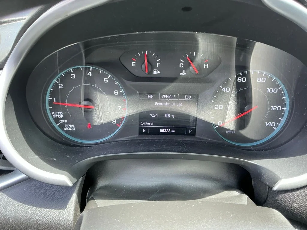 Used 2024 White Chevrolet LT image 33
