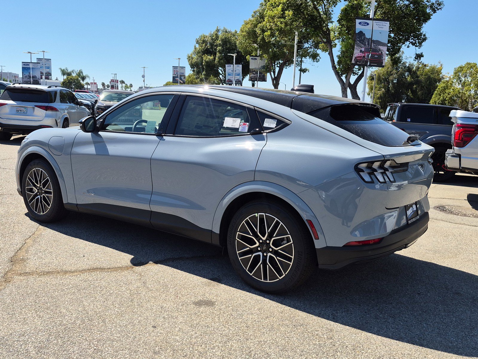 New 2026 Glacier Gray Metallic Tri-coat Ford Premium image 5