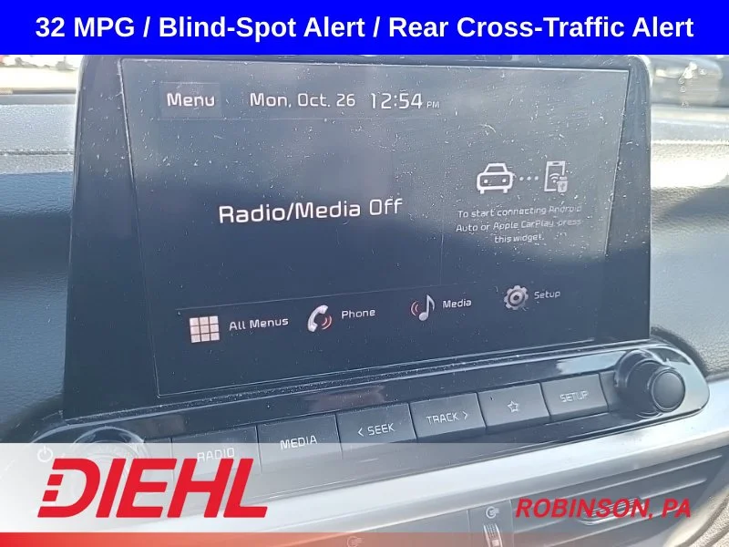 Used 2023 White Kia LXS image 12