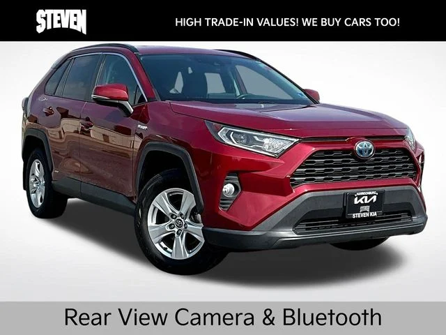 Used 2020 Red Toyota XLE image 1