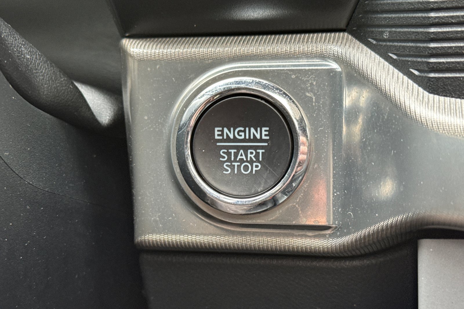 Used 2024 Avalanche Ford LARIAT image 22