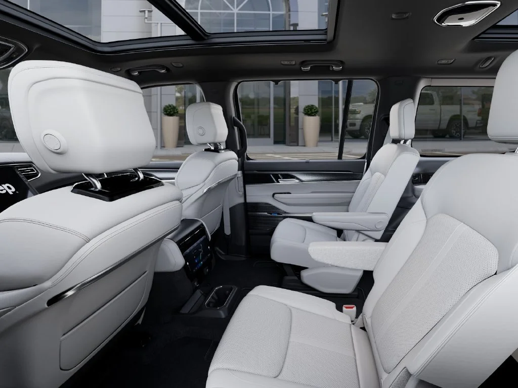 New 2026 High Gloss Black Exterior Paint Jeep Summit Obsidian image 23