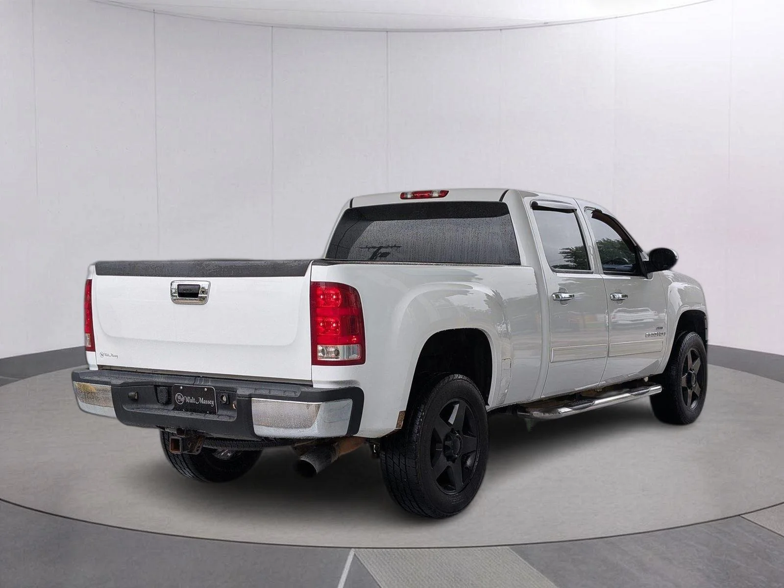 Used 2007 Summit White GMC SLE2 image 8
