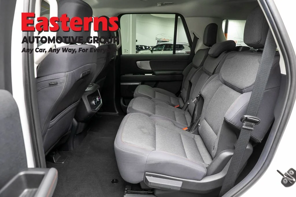 Used 2025 White Ford Active image 22