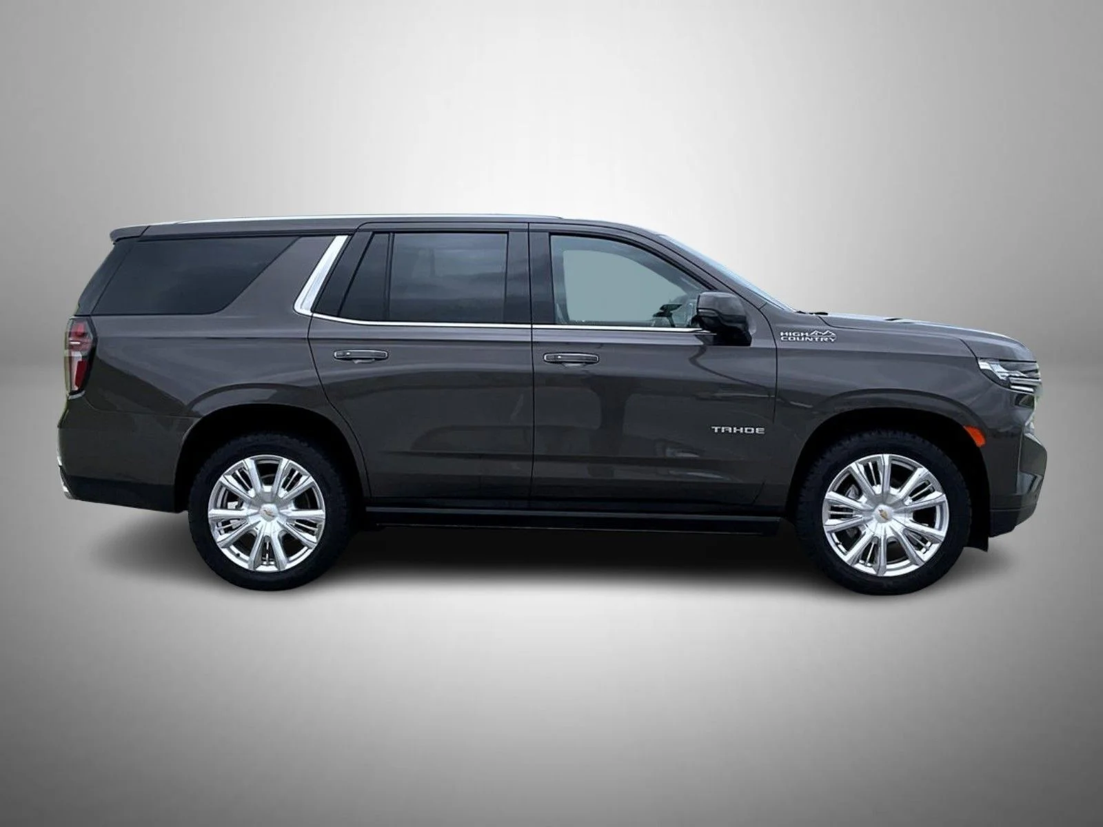 Used 2021 Gray Chevrolet High Country image 4