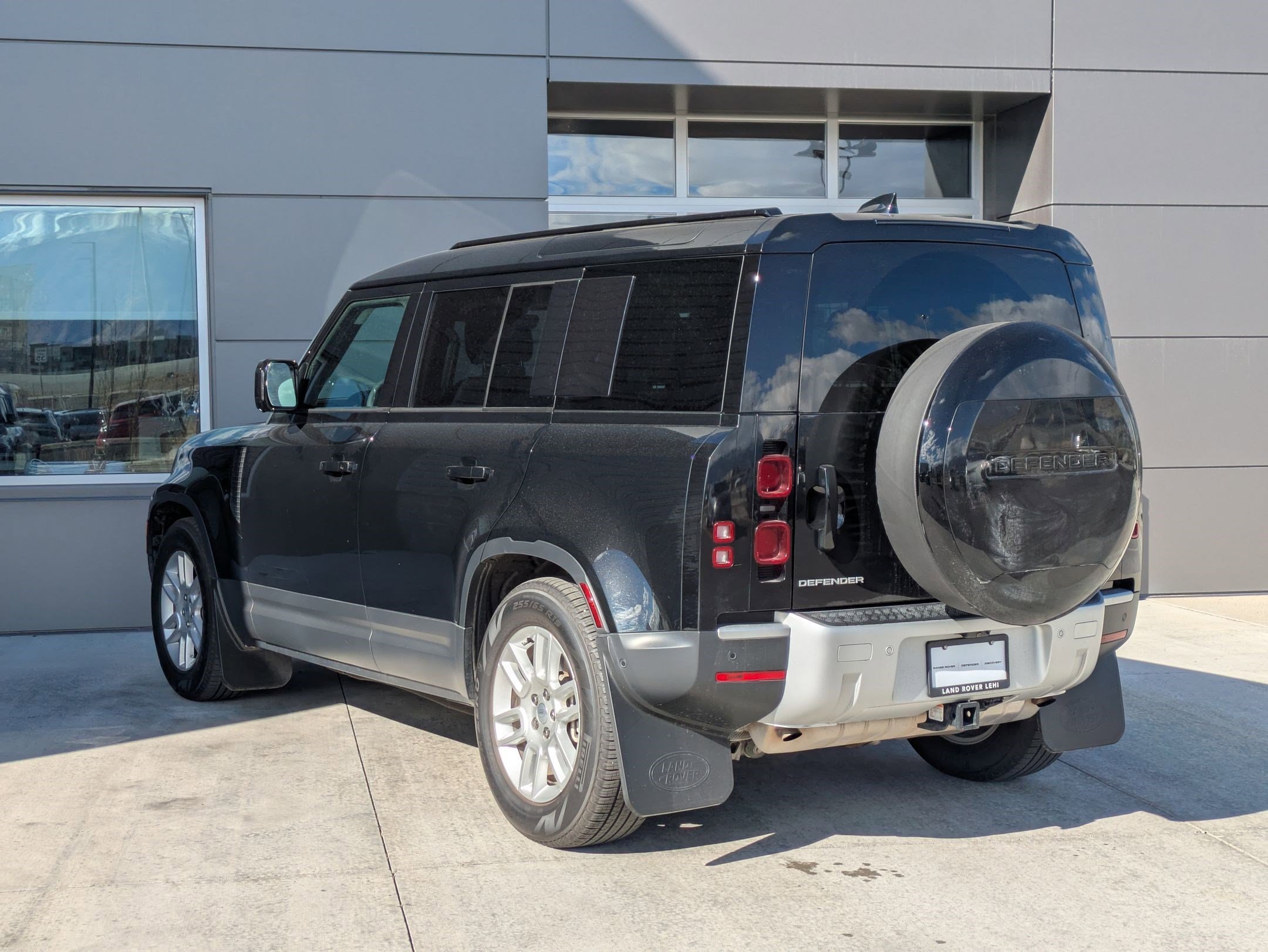 Certified Used 2025 Santorini Black Metallic Land Rover 110 P300 S image 7