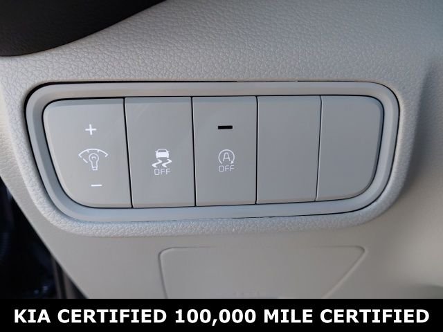 Used 2025 Black Kia LX image 16
