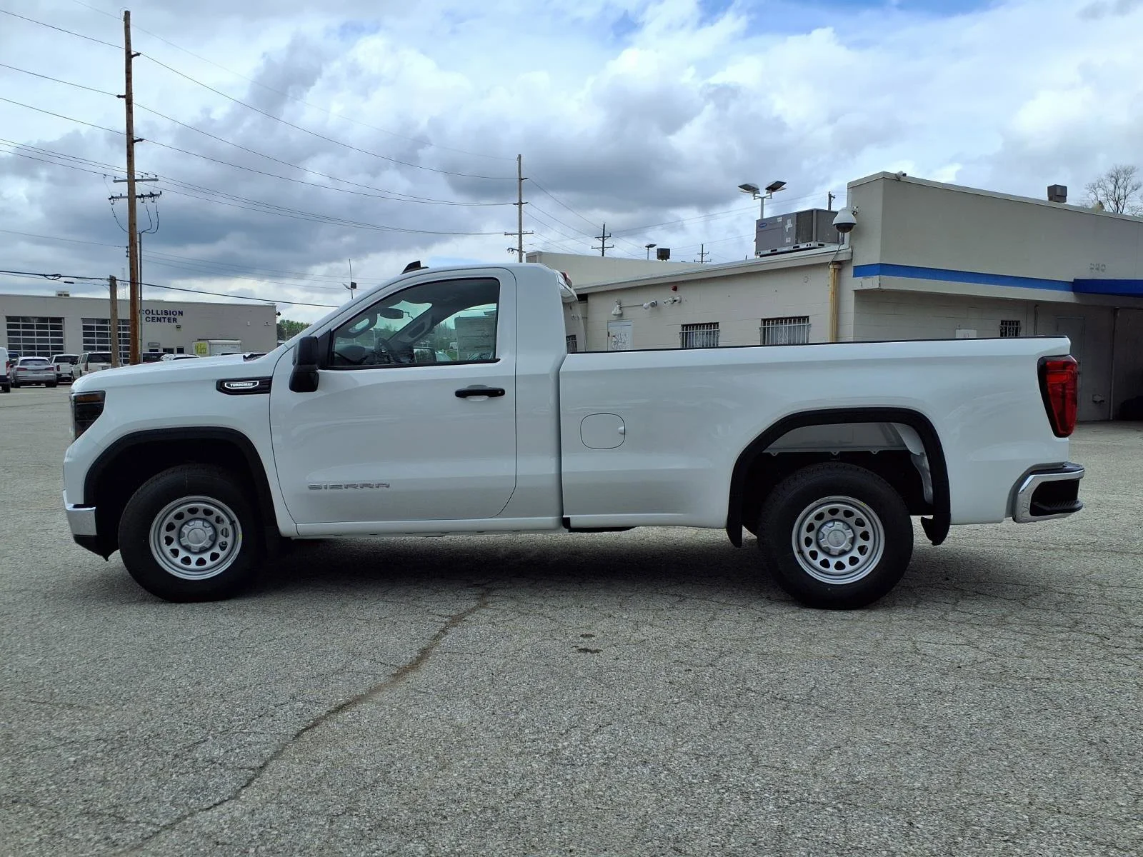 New 2026 Summit White GMC Pro image 22