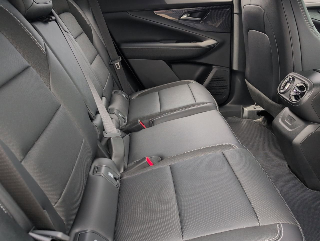 2026 Chevrolet Blazer EV LT - Photo 26