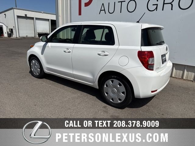 Used 2014 White Scion Base image 6