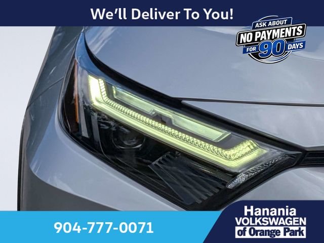 Used 2023 Silver Toyota XSE image 9