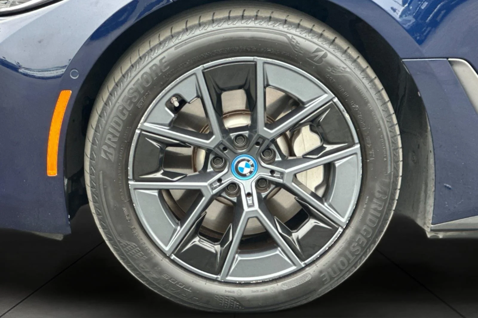 Used 2023 Tanzanite Blue II Metallic BMW eDrive35 image 25