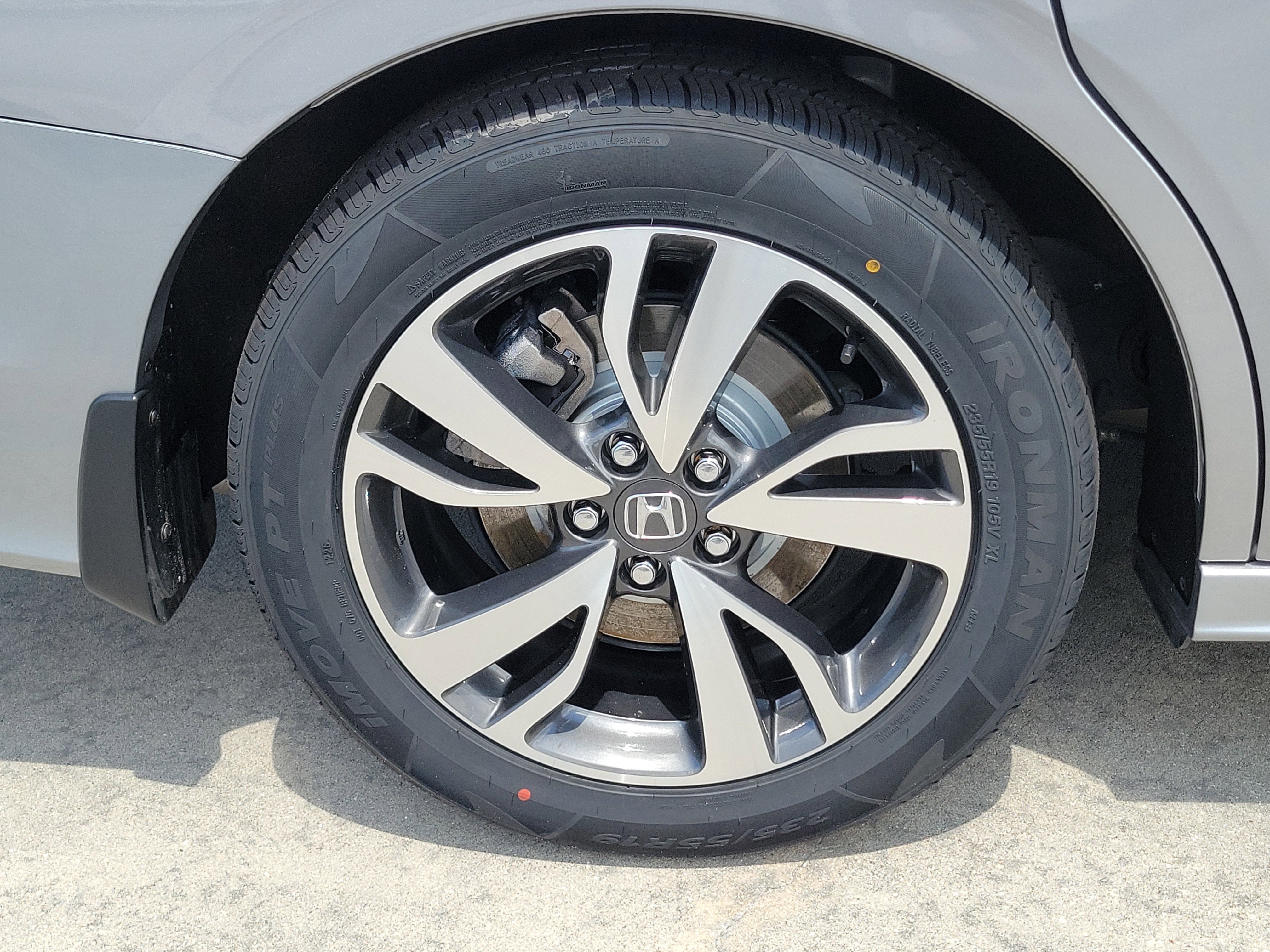 Used 2023  Honda Touring image 9