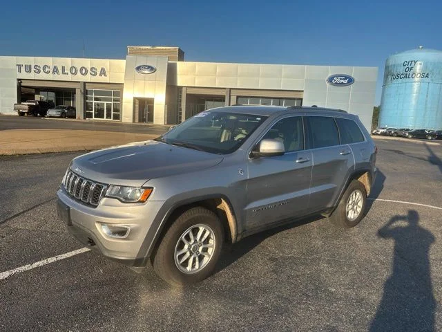 Used 2020 Silver Jeep Laredo E image 4