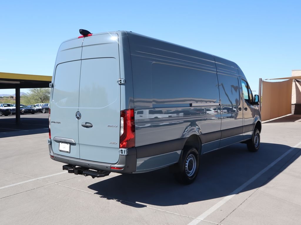 New 2026  Mercedes-Benz Cargo 170 WB image 5