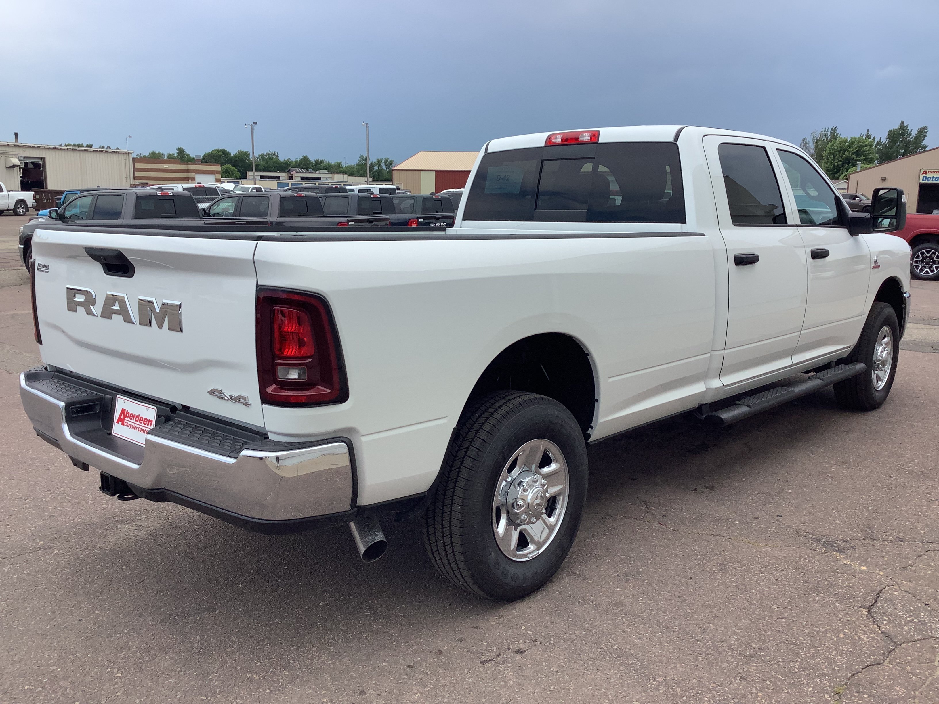 New 2026 Bright White Clear-Coat Exterior Paint RAM Tradesman image 5
