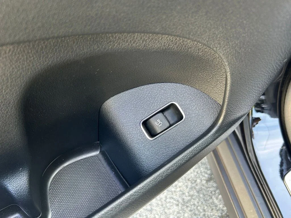Used 2025  Mercedes-Benz GLE 350 image 18