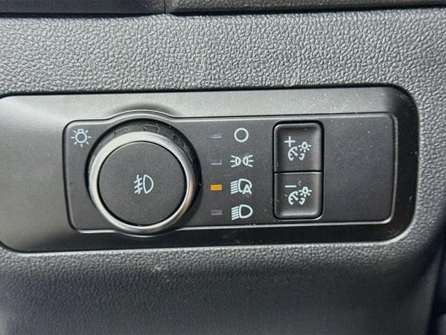 New 2026 Velocity Blue Metallic Ford Outer Banks® image 45
