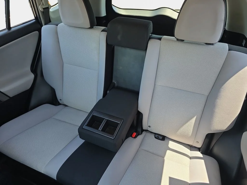 Used 2018 Galactic Aqua Mica Toyota XLE image 20