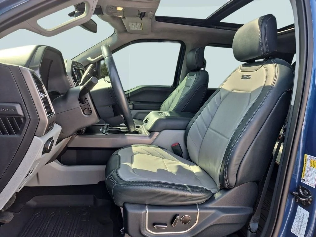 Used 2022 Blue Metallic Ford Limited image 13