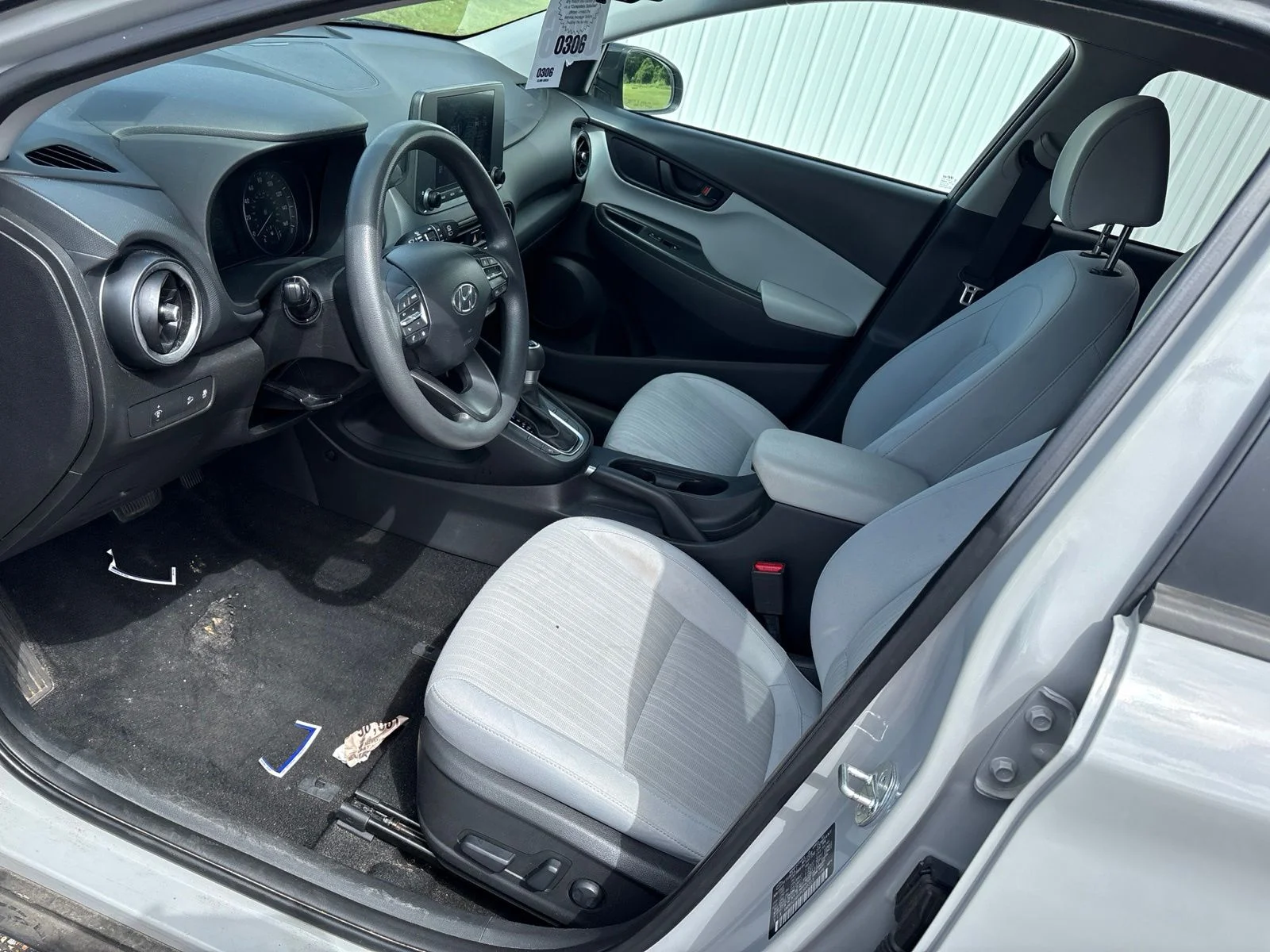 Used 2023 Silver Hyundai SEL image 8