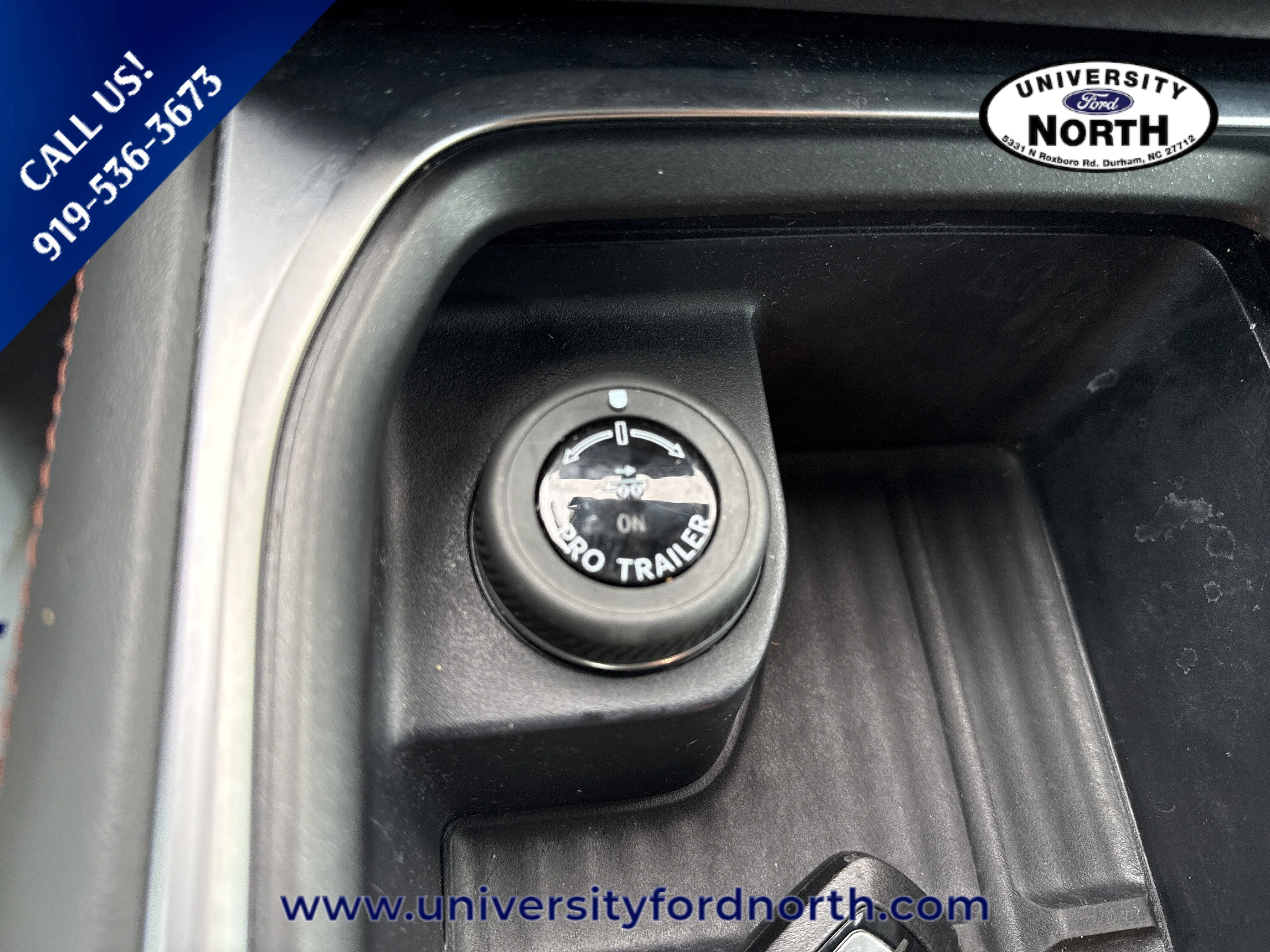 Used 2025 Agate Black Metallic Ford Active image 28
