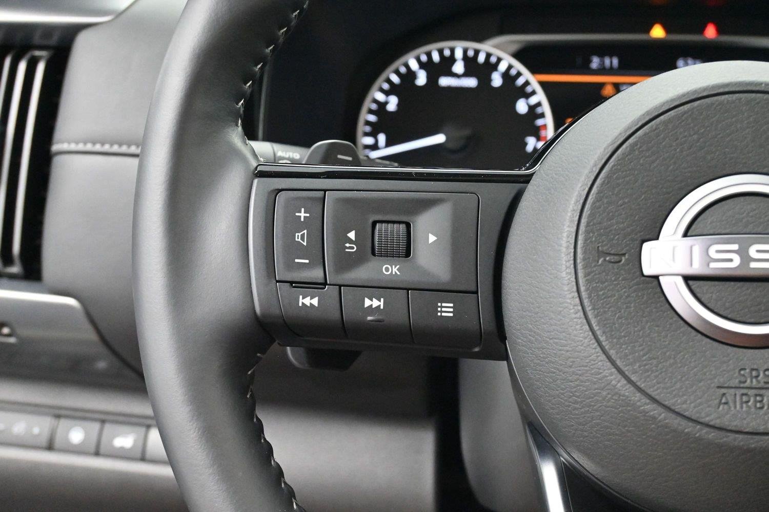 Used 2025 Gun Metallic Nissan SL image 16