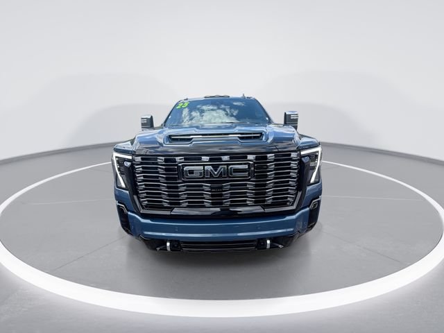 Used 2025 Blue GMC Denali Ultimate image 3