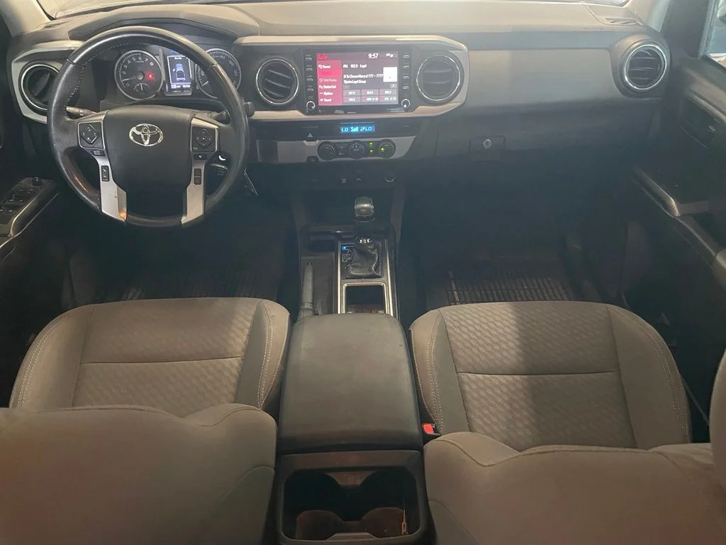 Used 2022 Gray Toyota SR5 image 11