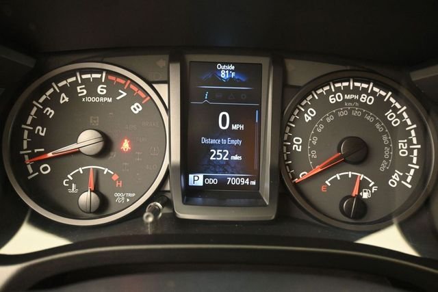Used 2020 White Toyota SR image 25