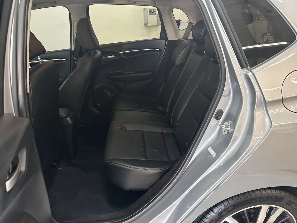 Used 2017 Lunar Silver Metallic Honda EX-L image 15
