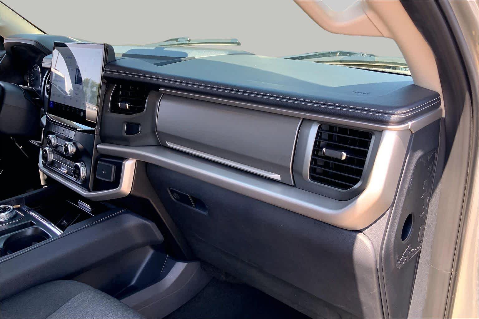 2024 Ford Expedition XLT - Photo 18