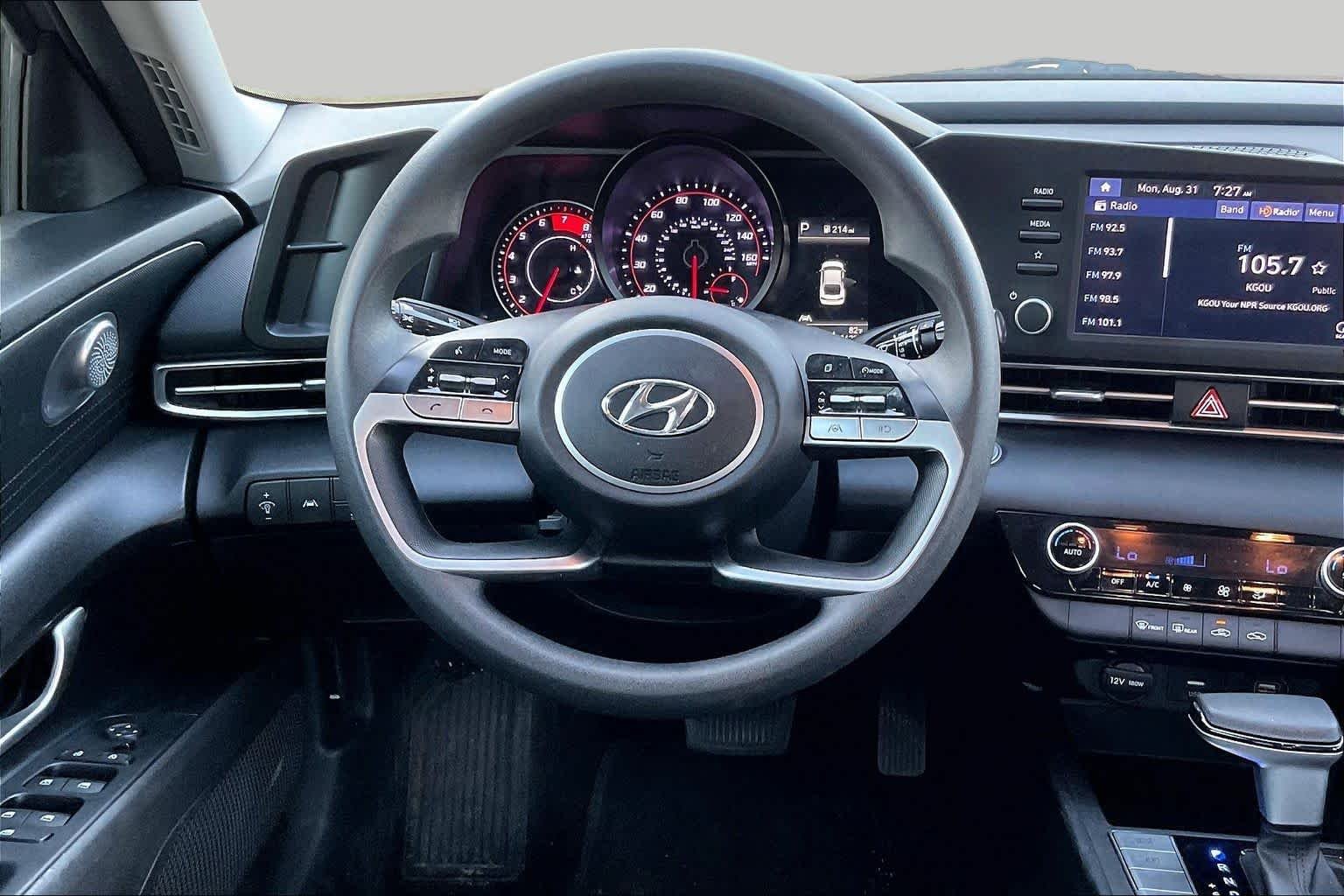 Pre-Owned 2023 Hyundai Elantra SEL