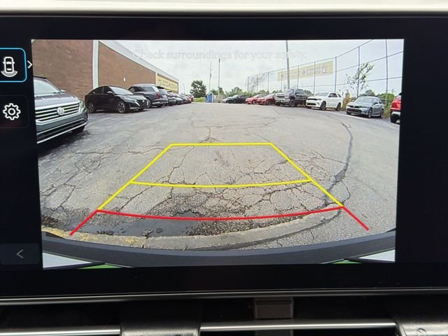 Certified Used 2025 White Hyundai SEL image 24