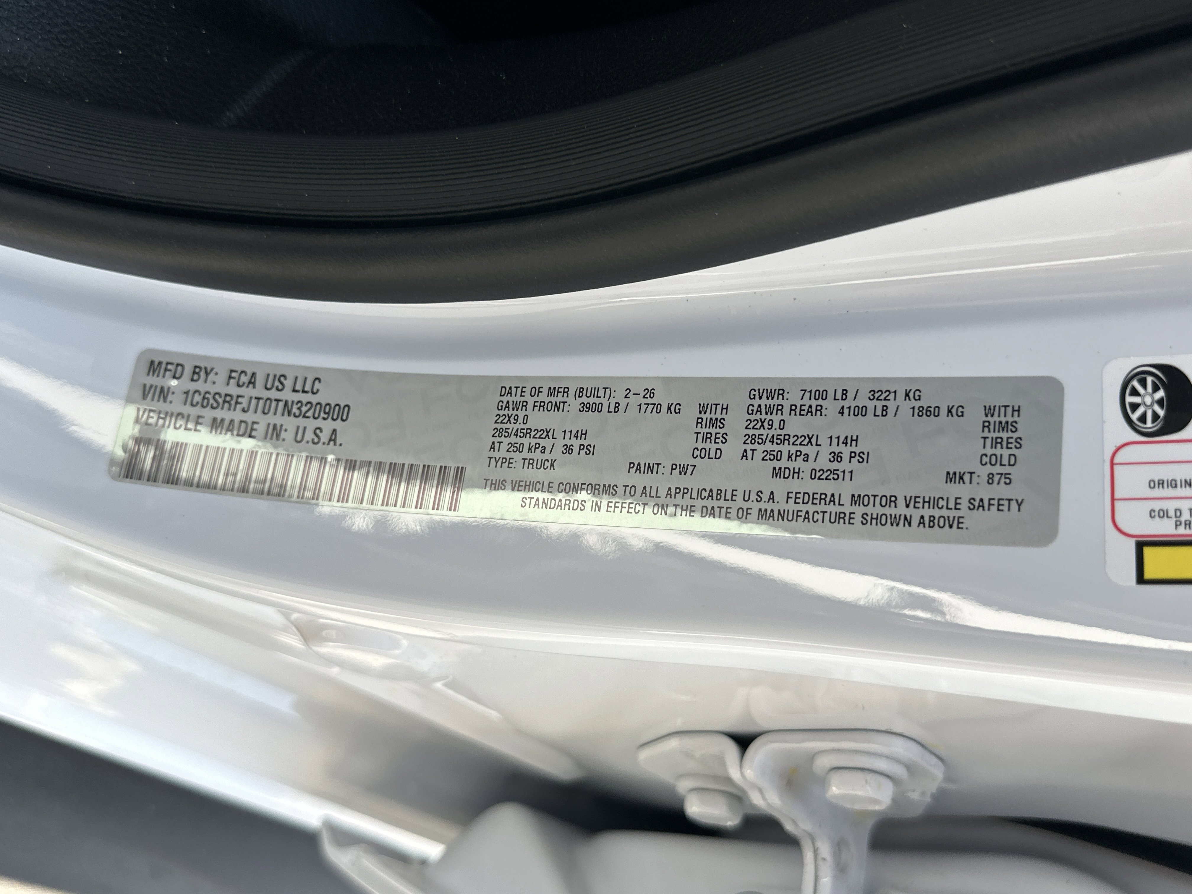 New 2026 Bright White Clear-Coat Exterior Paint RAM Laramie image 29