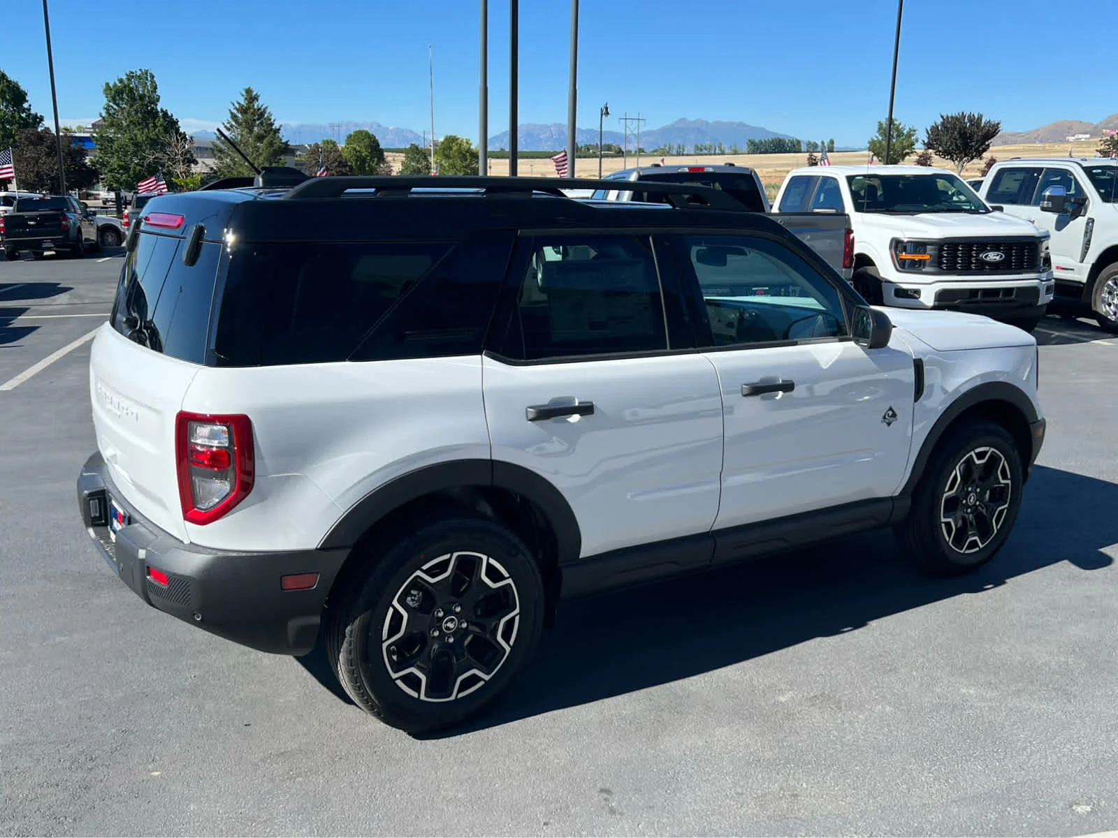 New 2026 Oxford White Ford Outer Banks® image 7